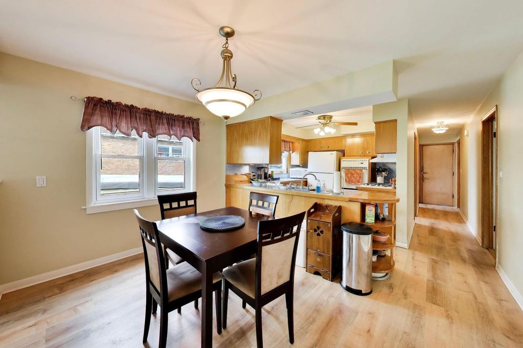 8110 W Addison Street, Chicago, IL 60634 — photo 5