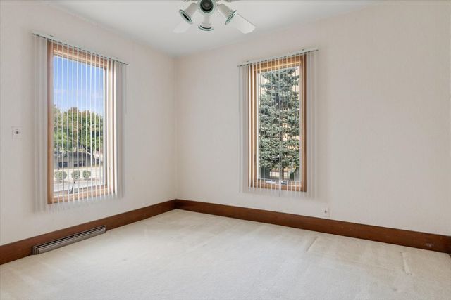 135 Aurora Avenue, Naperville, IL 60540