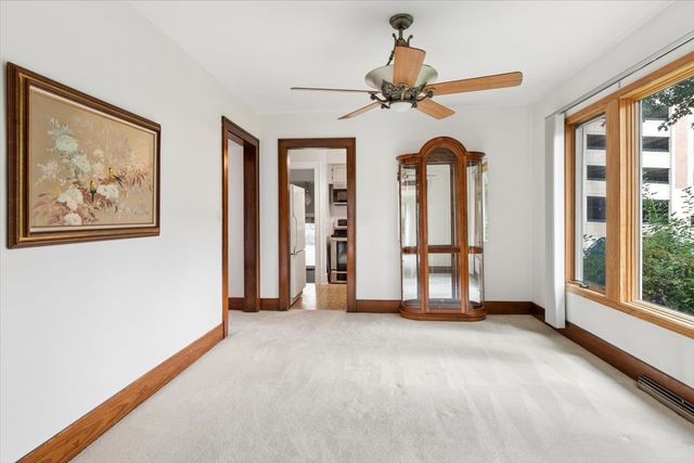 135 Aurora Avenue, Naperville, IL 60540