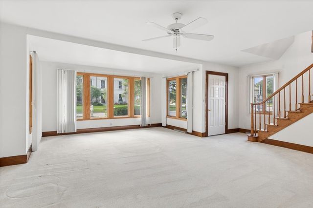 135 Aurora Avenue, Naperville, IL 60540