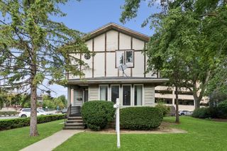 135 Aurora Avenue, Naperville, IL 60540