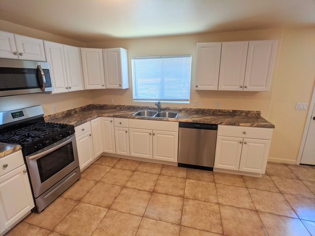 1343 W Alameda Street, Tucson, AZ 85745