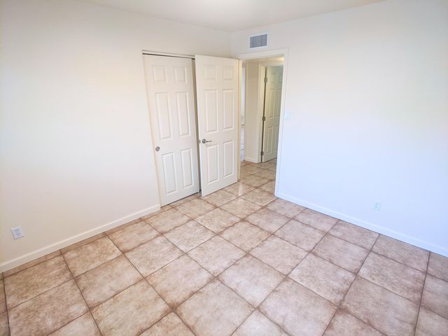 1343 W Alameda Street, Tucson, AZ 85745