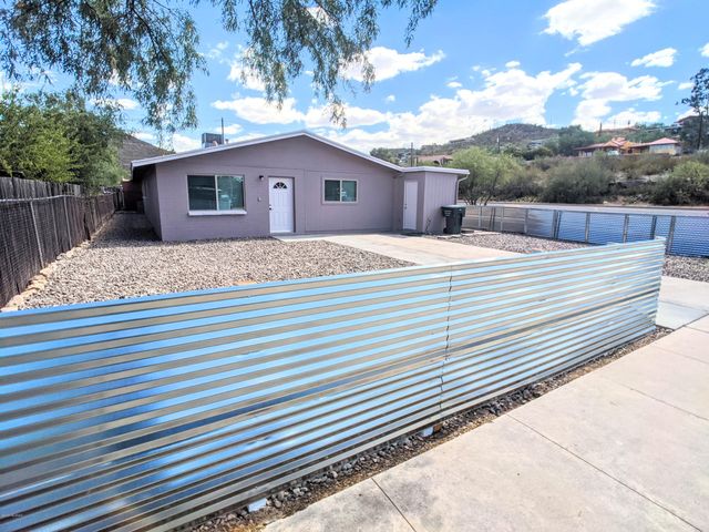 1343 W Alameda Street, Tucson, AZ 85745