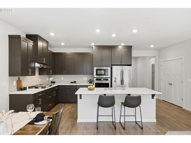 2725 S 6TH Way, Ridgefield, WA 98642