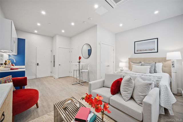 40 Westchester Place 309, New Rochelle, NY 10801