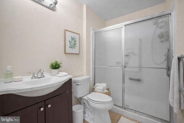 823-B LIVERPOOL CIR, Manchester Township, NJ 08759