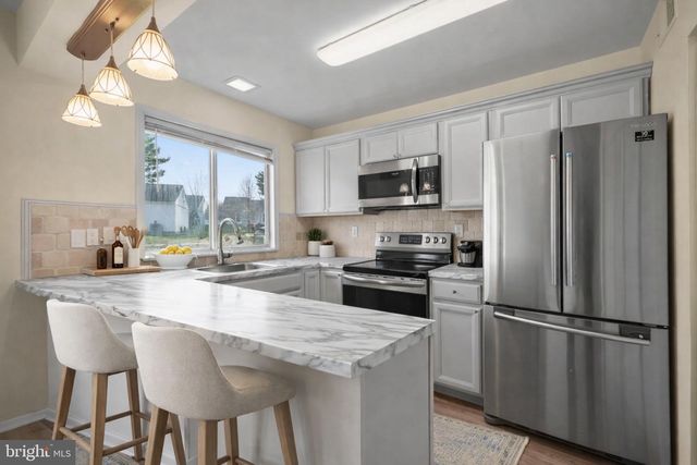 823-B LIVERPOOL CIR, Manchester Township, NJ 08759