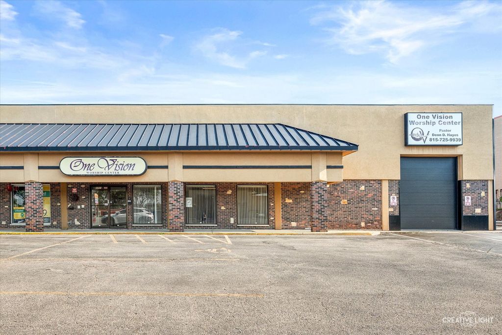 2701 W Jefferson Street, Joliet, IL 60435