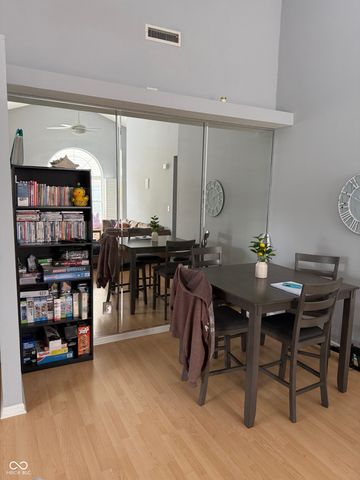 1294 Lexington Trail, Greenfield, IN 46140