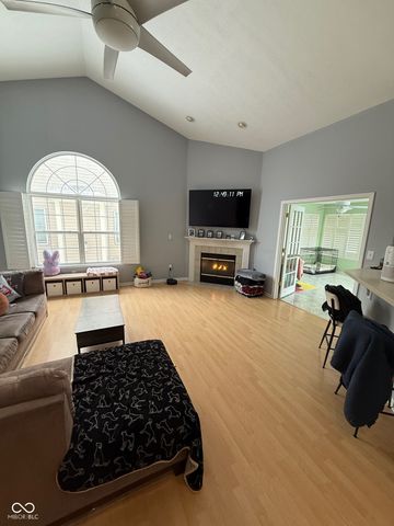 1294 Lexington Trail, Greenfield, IN 46140