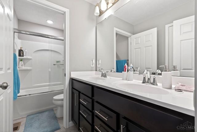 5518 Pacific Crest Lane, Fairfield Twp, OH 45011