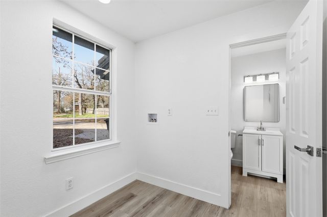 2741 Meaders Avenue, Fort Worth, TX 76112