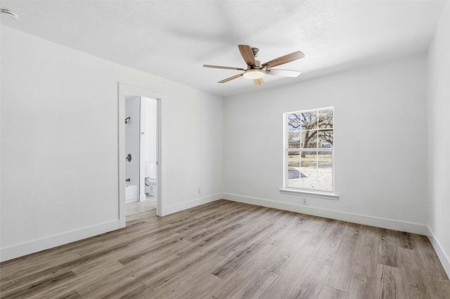 2741 Meaders Avenue, Fort Worth, TX 76112