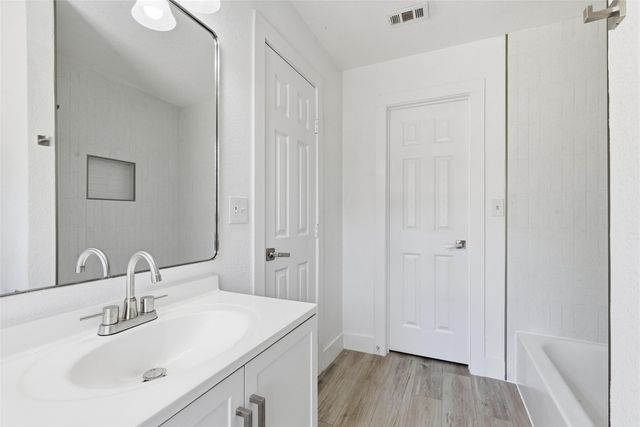 2741 Meaders Avenue, Fort Worth, TX 76112