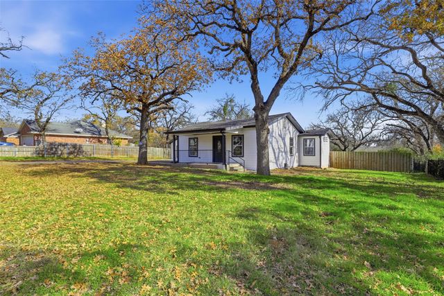 2741 Meaders Avenue, Fort Worth, TX 76112