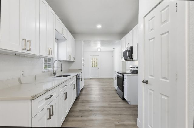 2741 Meaders Avenue, Fort Worth, TX 76112