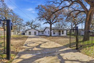 2741 Meaders Avenue, Fort Worth, TX 76112