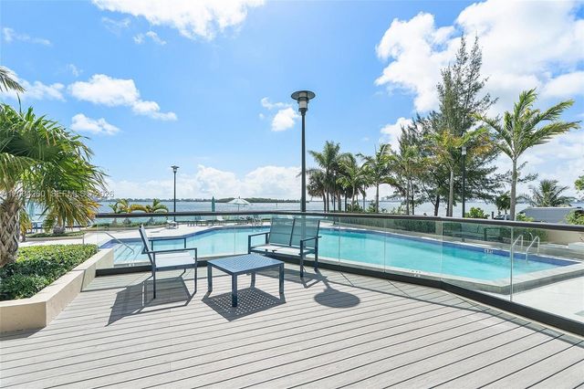 11113 Biscayne Blvd 2051, Miami, FL 33181