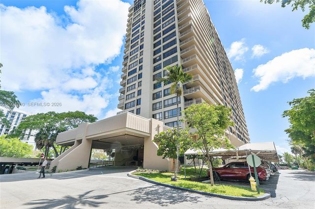 11113 Biscayne Blvd 2051, Miami, FL 33181