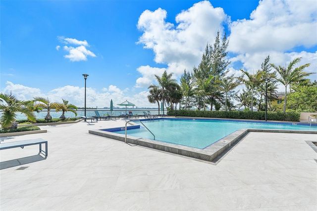 11113 Biscayne Blvd 2051, Miami, FL 33181