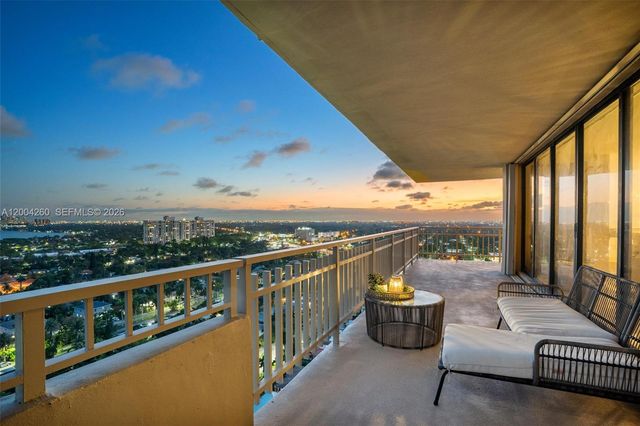 11113 Biscayne Blvd 2051, Miami, FL 33181