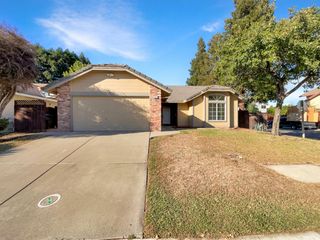 8977 Carlisle Ave, Sacramento, CA 95829
