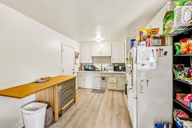 851 Greenwood Ave, West Sacramento, CA 95605