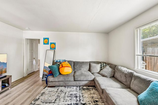851 Greenwood Ave, West Sacramento, CA 95605
