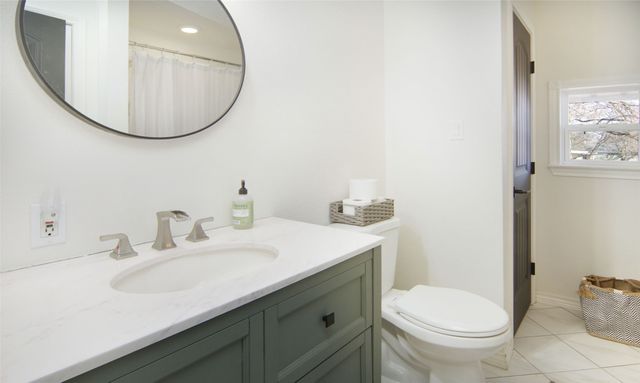 813 S Lamar Street, Weatherford, TX 76086