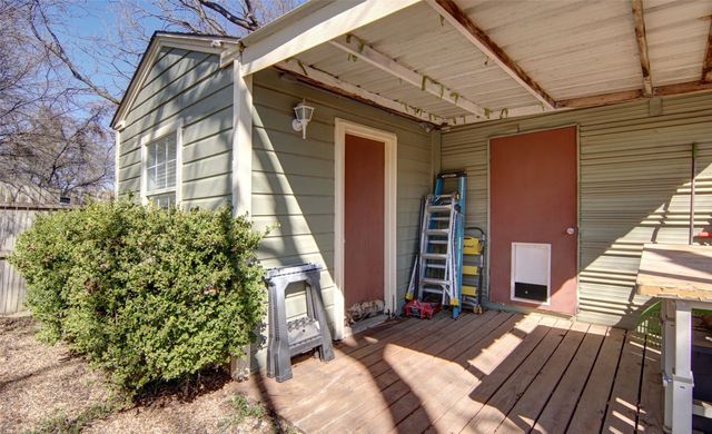 813 S Lamar Street, Weatherford, TX 76086