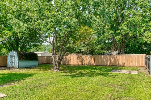 2521 Liberty Lane, Denton, TX 76209