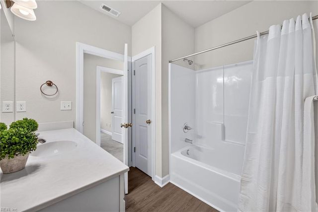 609 Shasta DR, Chesapeake, VA 23320