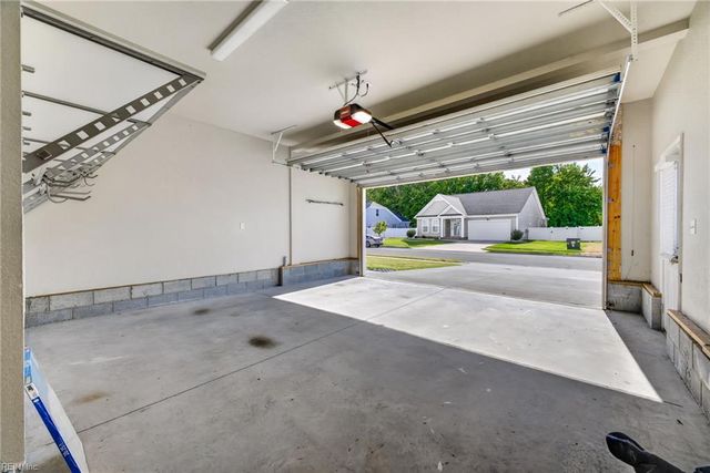 609 Shasta DR, Chesapeake, VA 23320