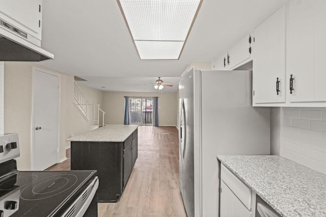 5005 Georgi Lane 73, Houston, TX 77092