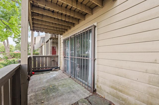 5005 Georgi Lane 73, Houston, TX 77092