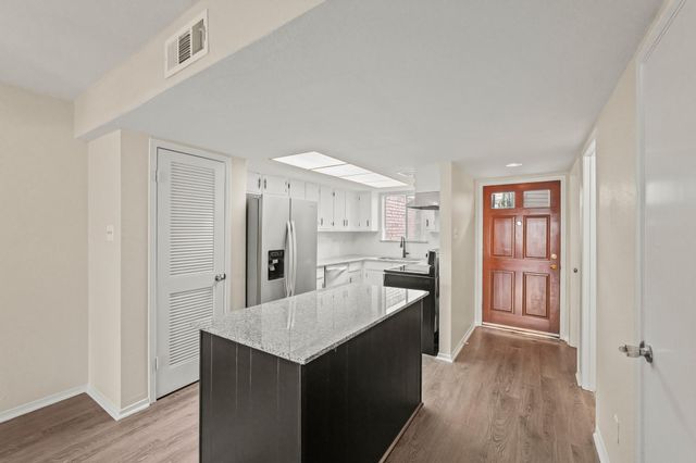 5005 Georgi Lane 73, Houston, TX 77092