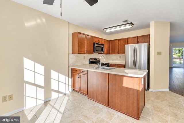 102 POPLAR CT, Collegeville, PA 19426
