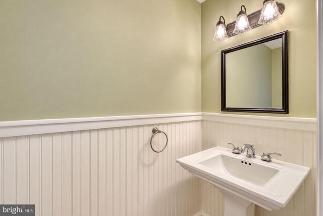 102 POPLAR CT, Collegeville, PA 19426