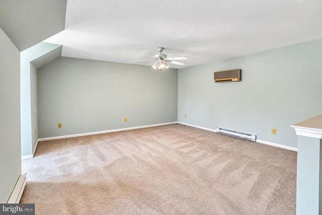 102 POPLAR CT, Collegeville, PA 19426