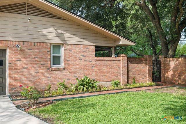 2000 N 15th Street, Temple, TX 76501