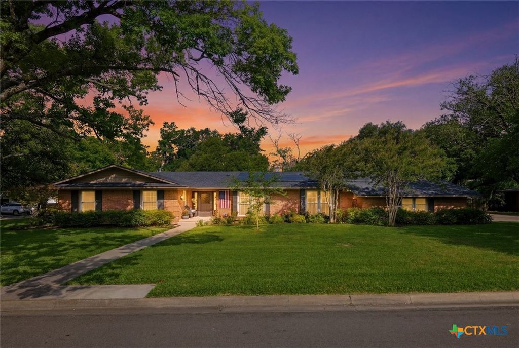 2000 N 15th Street, Temple, TX 76501