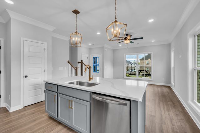 502 Mantes Aly, Hendersonville, TN 37075