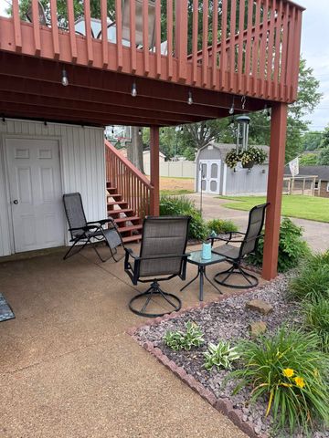 2706 Meadow Lark Lane, Evansville, IN 47720