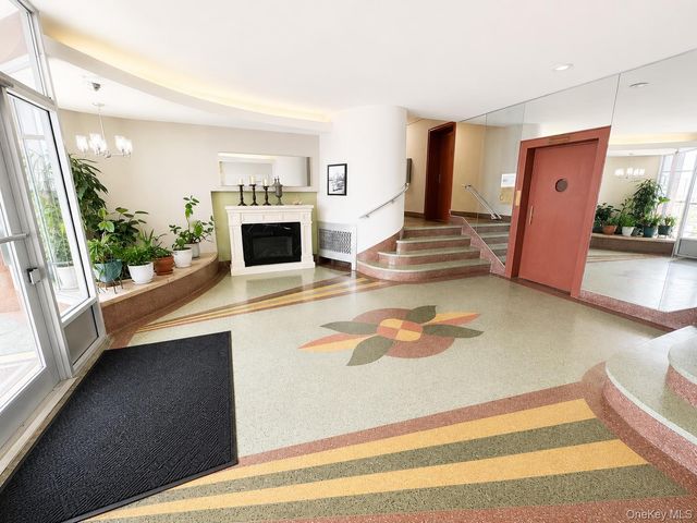 121-16 Ocean 3B, Rockaway Park, NY 11694