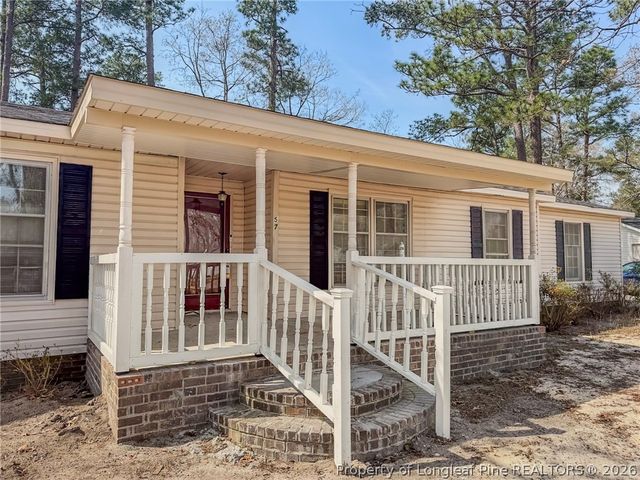 575 Veterans Road, St Pauls, NC 28384