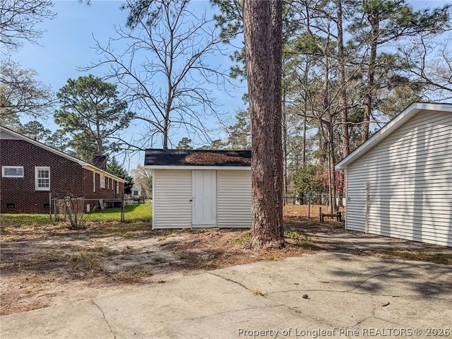 575 Veterans Road, St Pauls, NC 28384