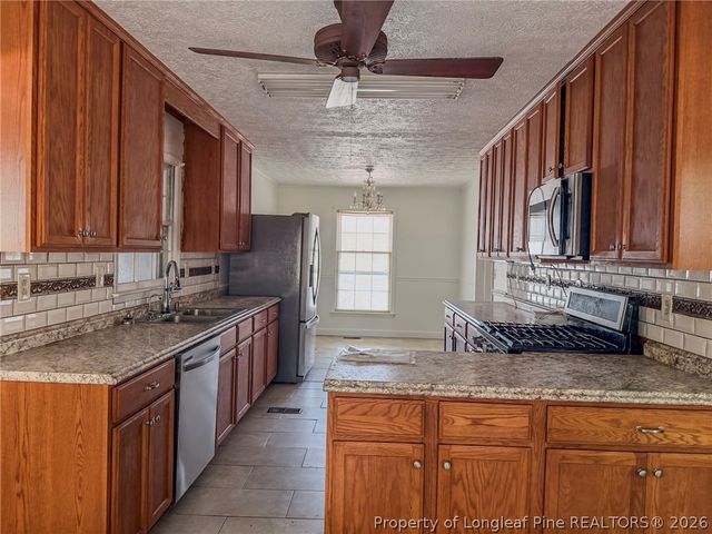 575 Veterans Road, St Pauls, NC 28384