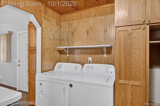 4176 Kingston Street, Dearborn Heights, MI 48125