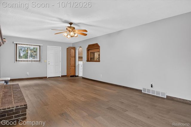 4176 Kingston Street, Dearborn Heights, MI 48125
